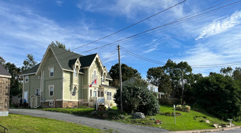 Sea Bank House Bed and Breakfast in Pictou, NS